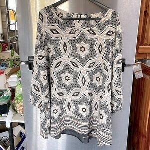 Cato Women's size 26/28 Multicolor Split Sleeves‎ Tunic Blouse. Western Bohemian